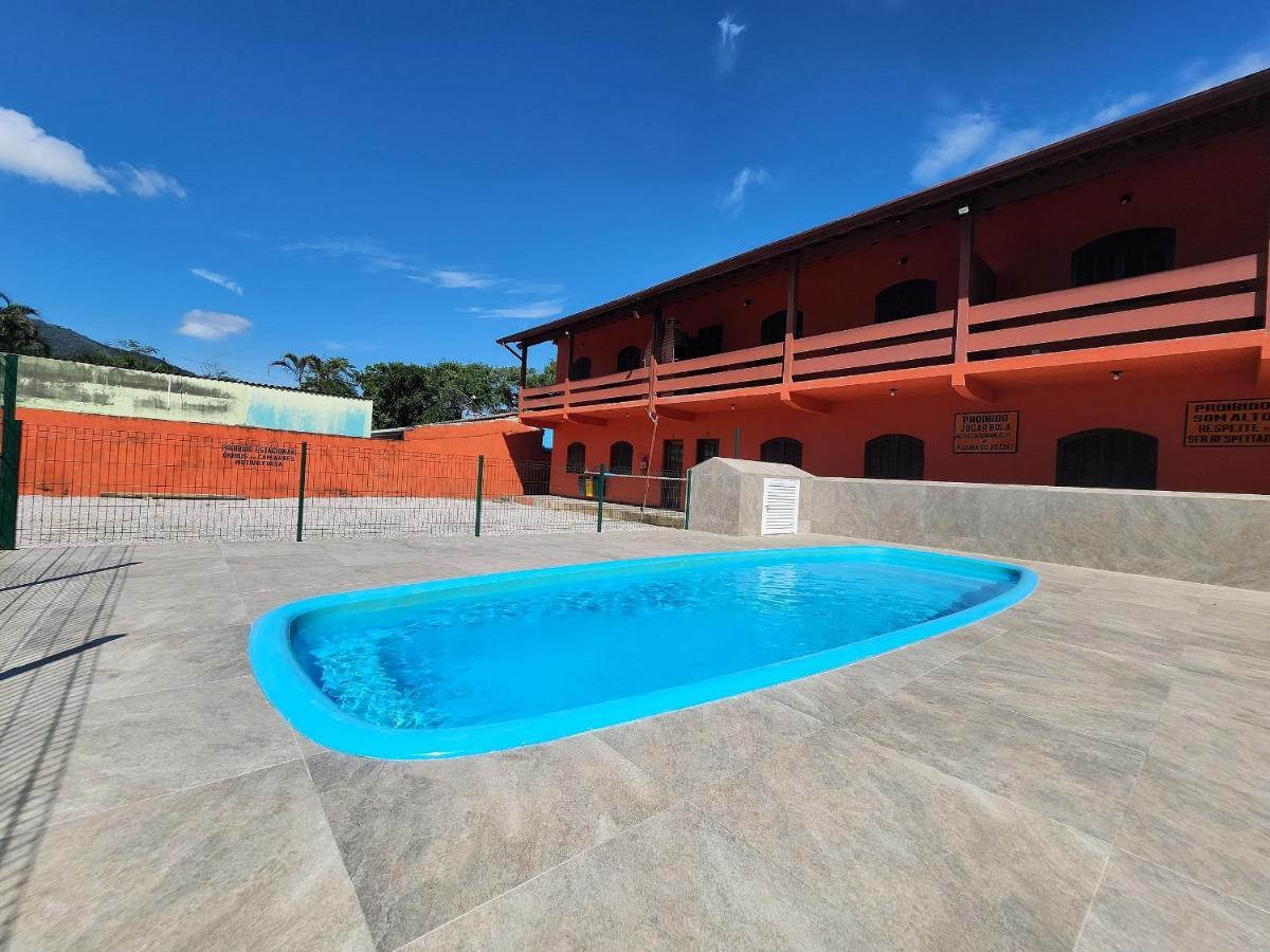 0001.04 - Maranduba - Apto - 2 - 8 Pessoas - 2 Quadras Do Mar - Piscina - Wi-fi Apartamento *